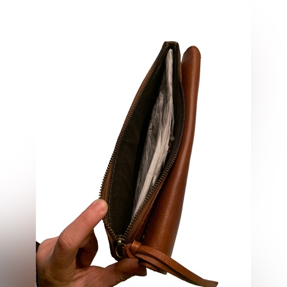 NWT 100% Leather Two Way Madewell Clutch - Picture 4 of 14
